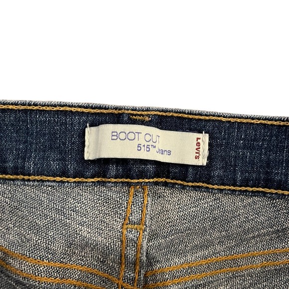 Levi's 515 Vintage Bootcut Mid Rise Stretch Denim Jeans Size 4 - Picture 4 of 4